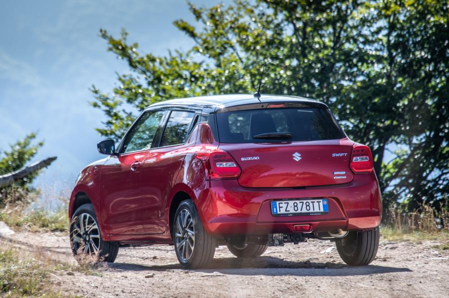  Suzuki Swift Hybrid AllGrip 2020 года  (фото 22 из 27)